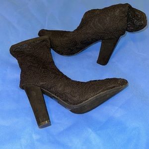 Black heels/boots size 8